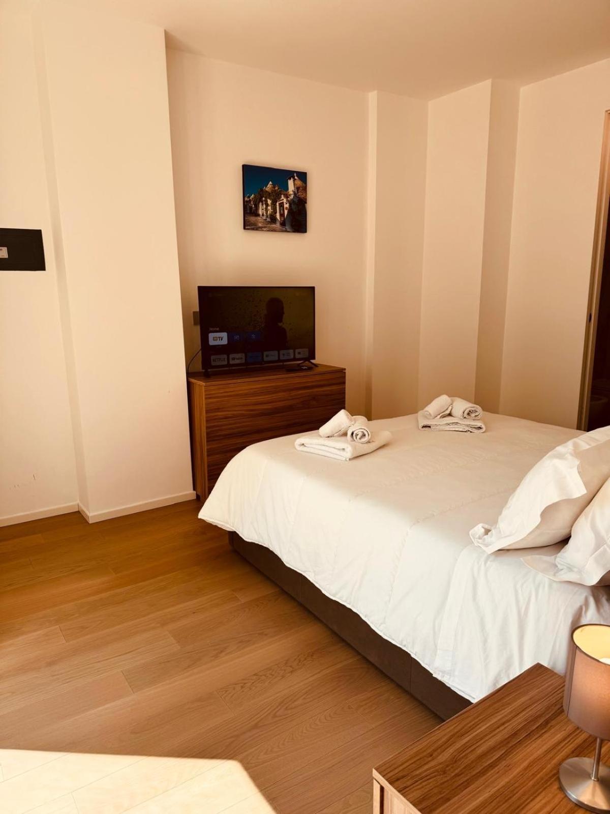 Piccinni Exclusive Suite 5 Bari Buitenkant foto